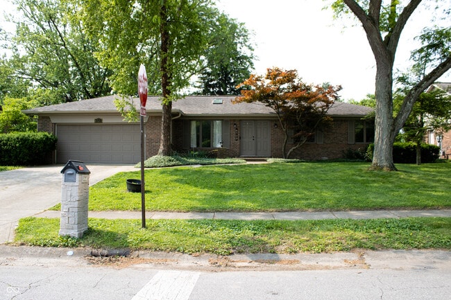 Photo - 6723 Balmoral Rd House