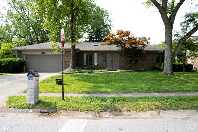 Building Photo - 6723 Balmoral Rd Rental