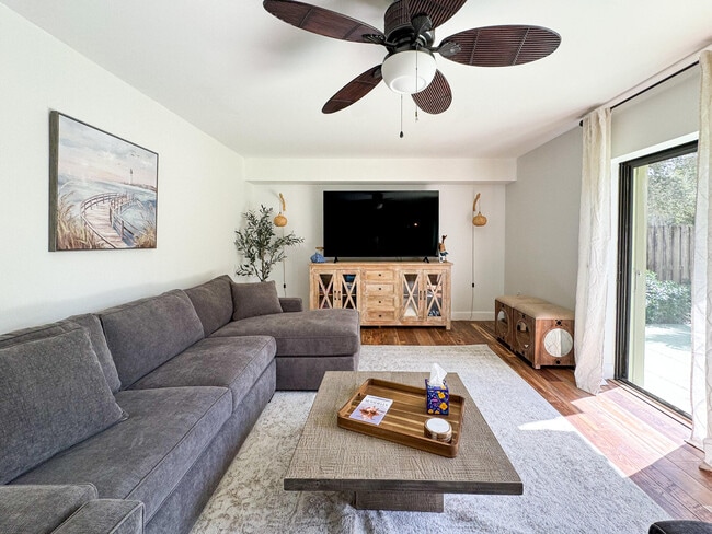 Photo - 2821 28th Ct