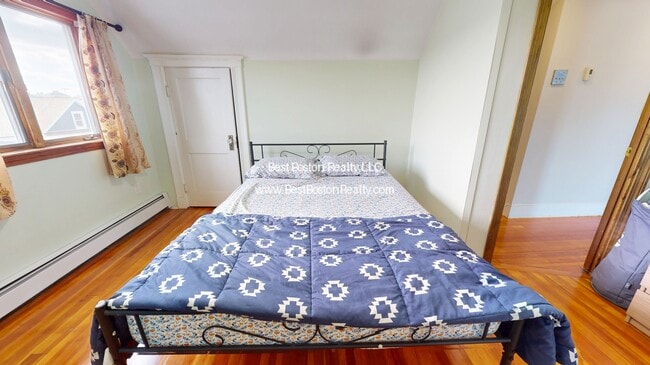 Photo - 15 Stanley Ave Unit 3