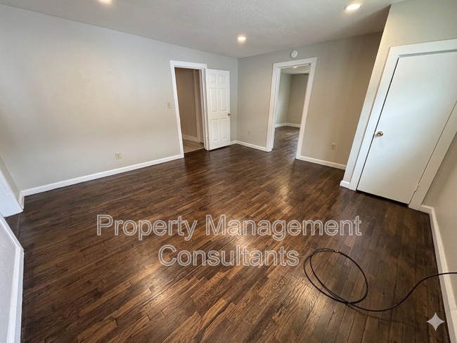 Photo - 1034 N Royal Ave