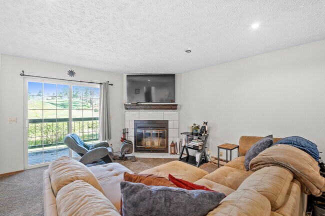 Photo - 101 S Neyland Ave