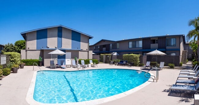 Building Photo - Pacific Villas