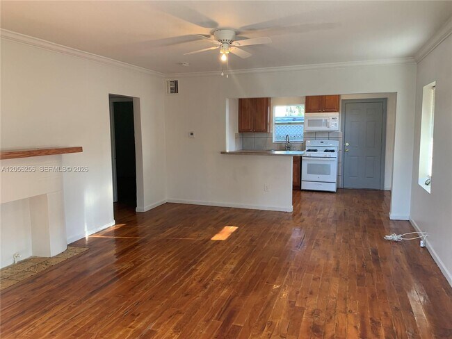 Photo - 1806 Funston St