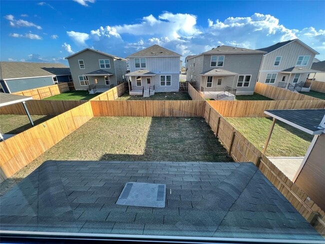 Photo - 404 Stone Water Ln