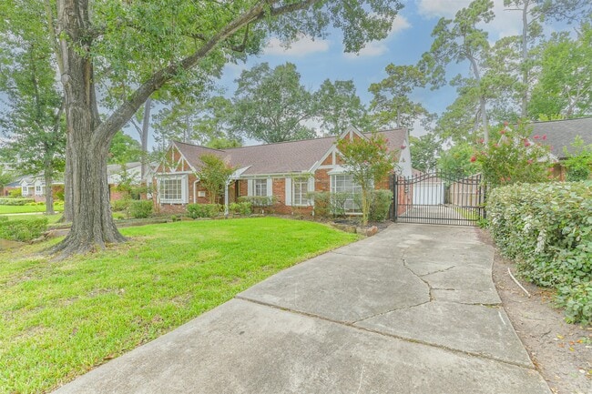 Photo - 12223 Old Oaks Dr