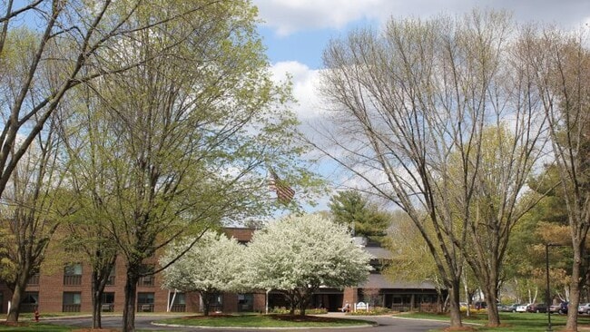 Naubuc Green Apartments