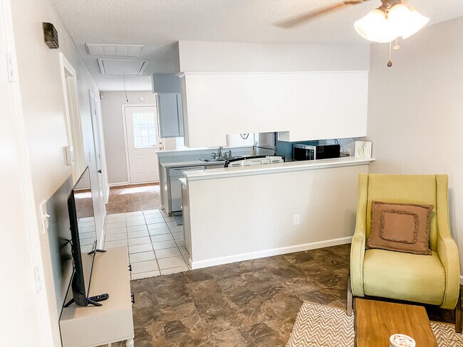 Photo - Newly Updated Furnished 2 bed 1 bath