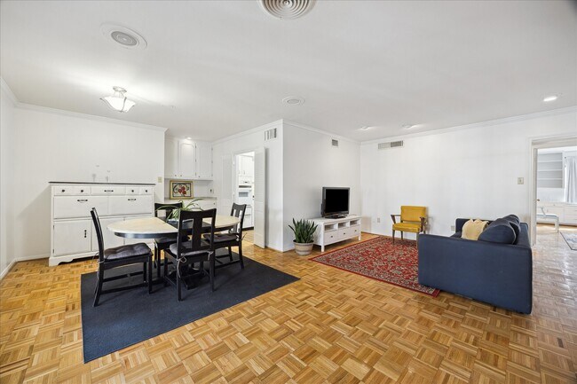 Photo - 2600 Bellefontaine St Unidad C22