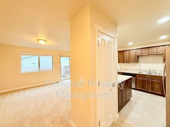 Photo - 6108 NE 71st Ave