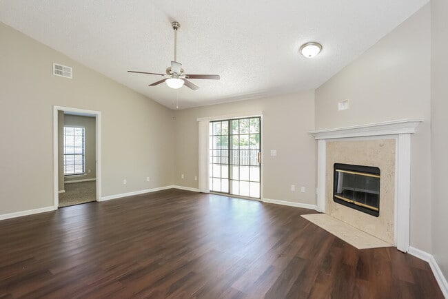 Photo - 7609 Cinnamon Tea Ct