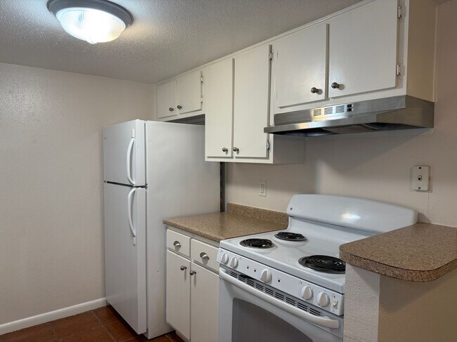 Photo - 2250 Bering Dr Apartamento