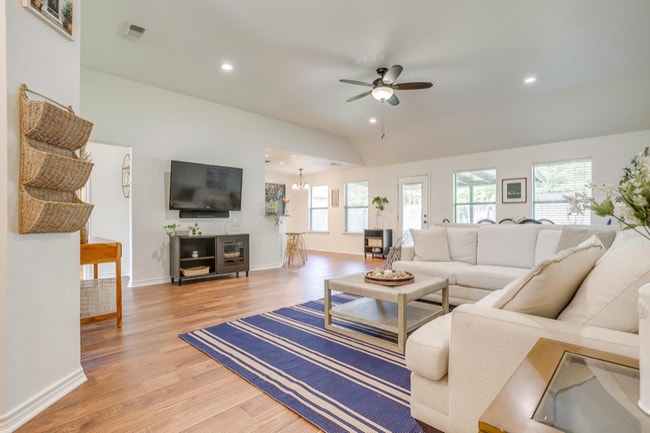 Photo - 205 Shady Ln