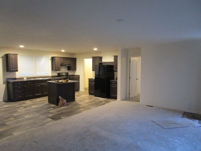 Photo - *PRICE IMPROVEMENT* Newer Home in Ochoco West Subdivision - Available Now!