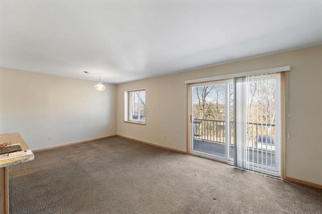 Photo - 304 Pondridge Cir