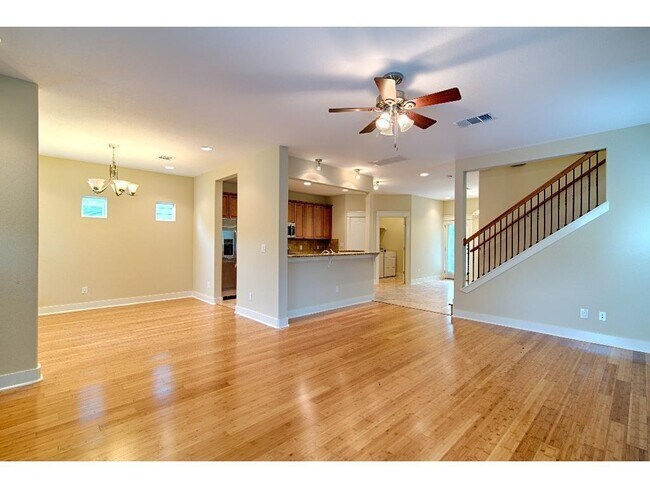Photo - 1809 Walnut Ave