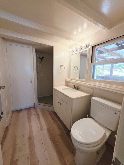 Photo - Move-in special: 50% off first month!  Pea... Unit B