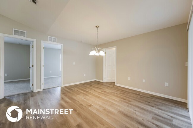 Photo - 2708 27th St SW