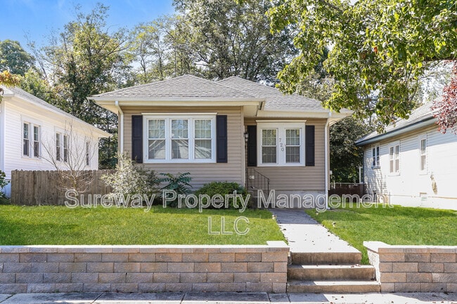 Building Photo - 720 Willitts Ave