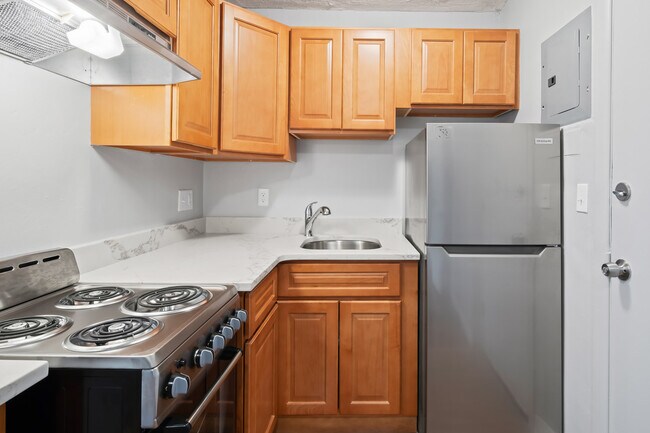 Photo - 200 Hancock St