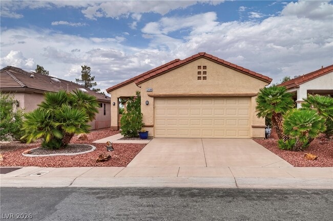 2118 Desert Woods Dr