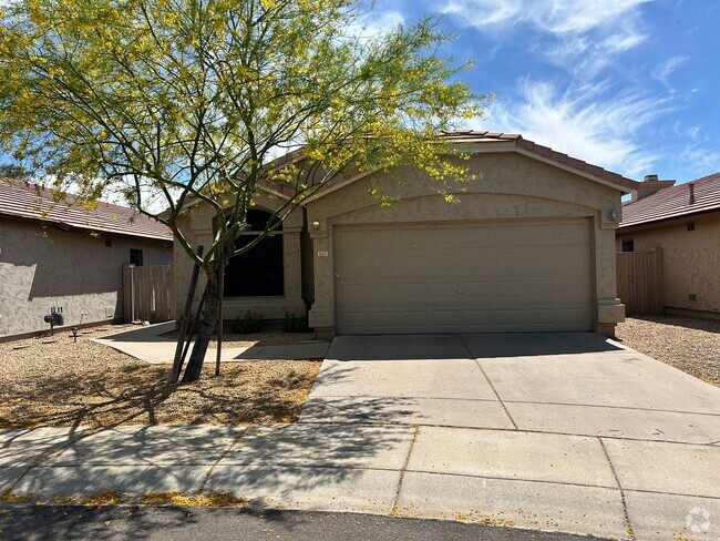 Building Photo - Single Story *NEW* Paint + *NEW* Flooring ... Rental