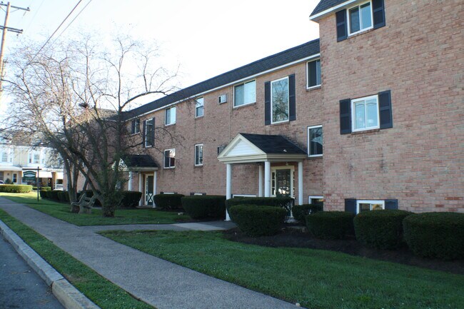 Photo - 104 S Franklin St Apartments Unit 314C2