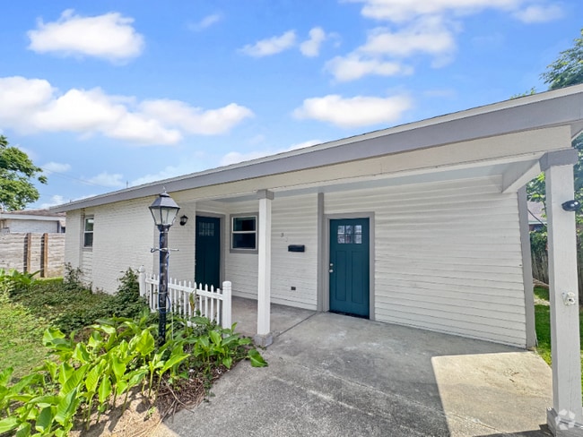 Building Photo - 31 Helis Dr Rental