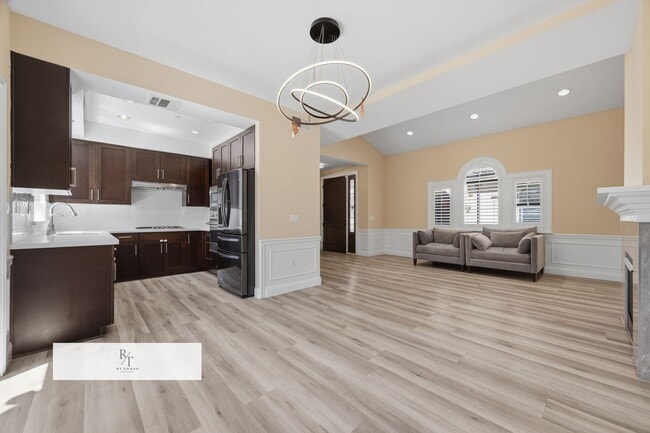 Photo - Beautiful Mediterranean Luxury Home in Exclusive Gated Villa Sierra, Arcadia