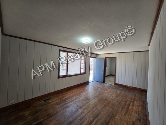 Building Photo - Three bedroom house near Fort Jackson