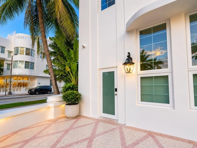 Building Photo - 3025 Indian Creek Dr Unit 109
