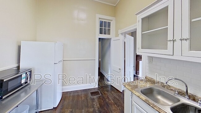 Photo - 301 N Spring St