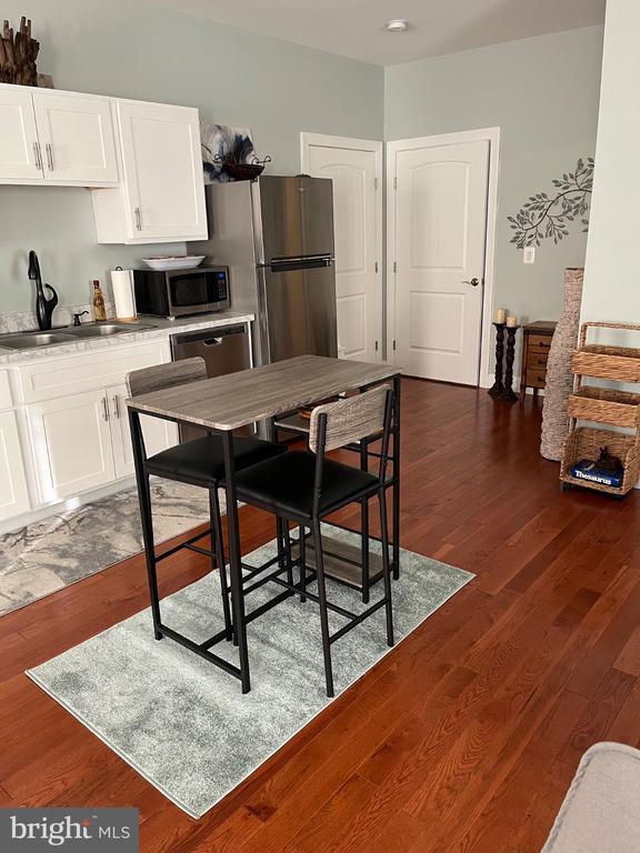 Photo - 23930 Brickhouse Farm Ln