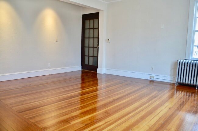 291 Mt Auburn St Unit B