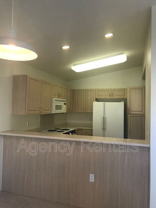 Photo - 92-1465 Aliinui Dr