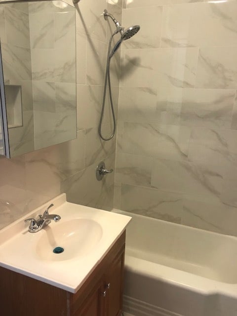 Building Photo - 303 Park Ave Unit Second Floor