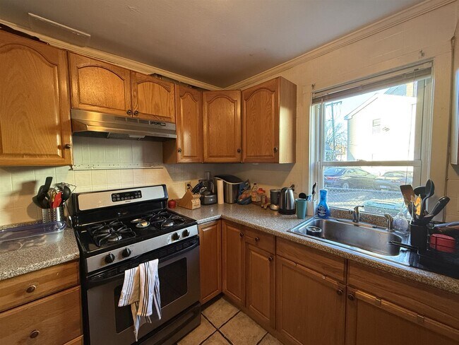 Photo - 10 Allen St Unit 1