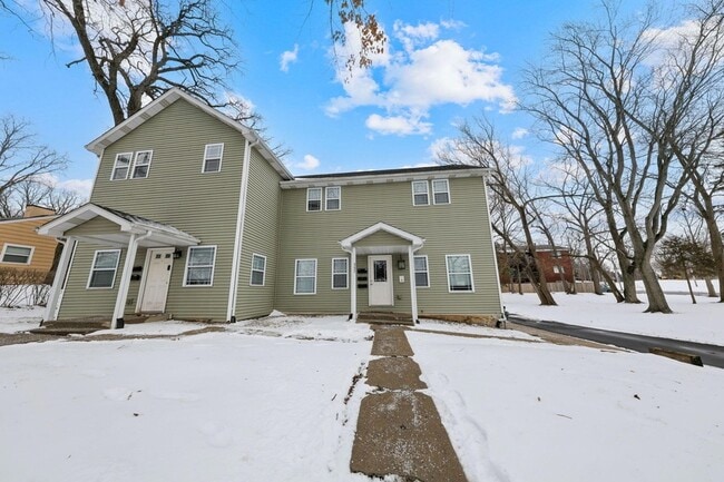 Building Photo - 357 S Greenwich St Unit 6