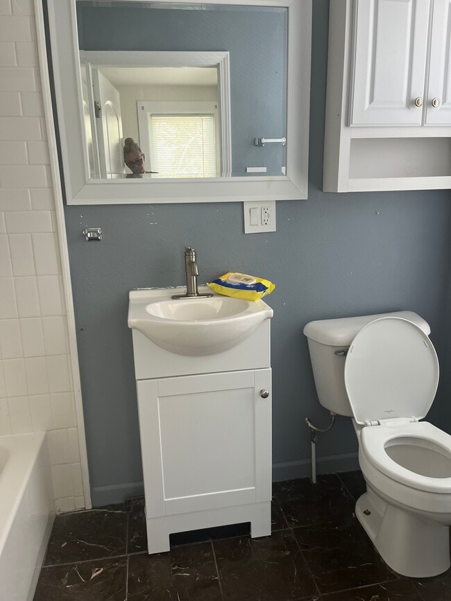 Photo - 66 Cisco St Unit 2