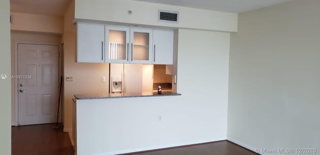 Photo - 275 NE 18th St Unit 1902