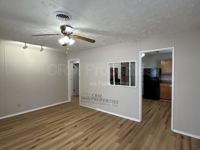 Photo - 1020 E Fischer St