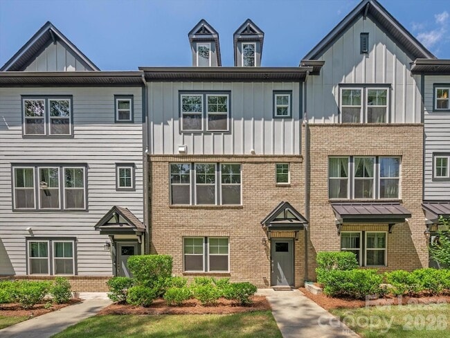 Building Photo - 13018 Simoneaux Ln