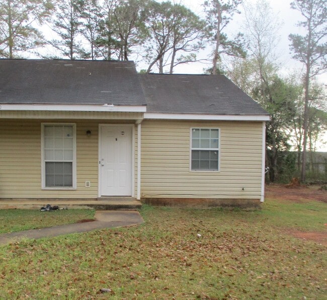 Building Photo - 330 Station Crossing Dr Rental