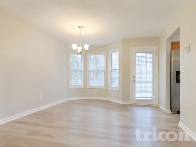 Photo - 104 Ivy Trace Ln