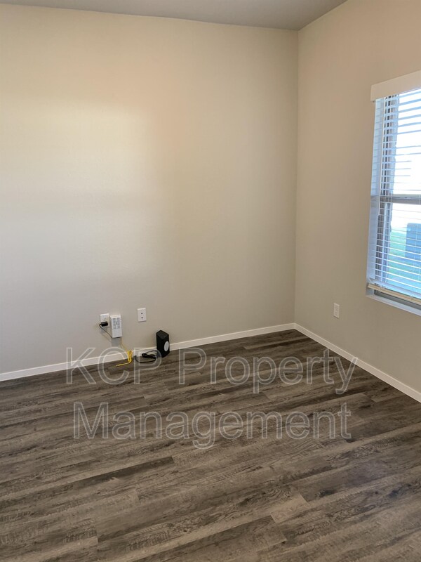 Photo - 1127 S Kingfisher Ln