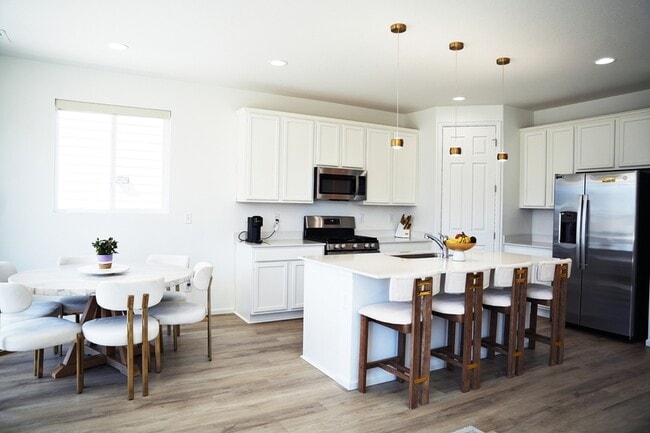 Photo - 2327 Prairie Smoke Dr