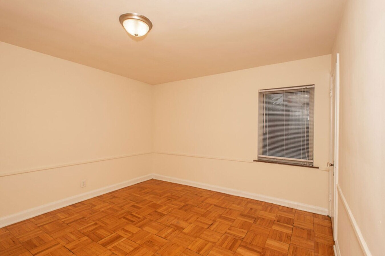 Photo - 2802 Digby Ave Unit 5