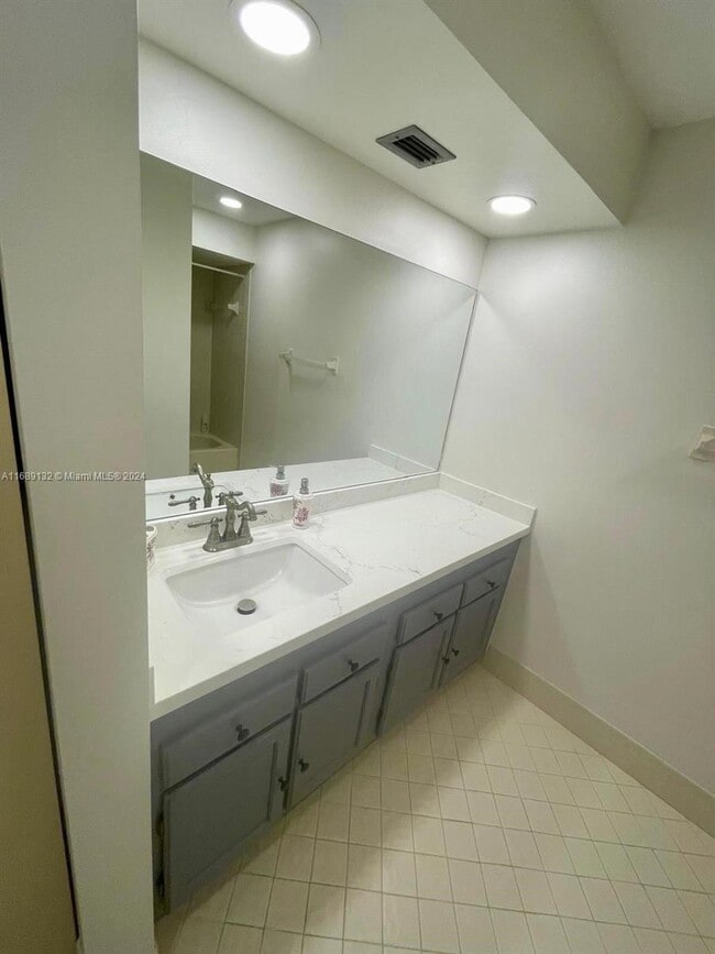 Photo - 454 N Laurel Dr Unit 1505