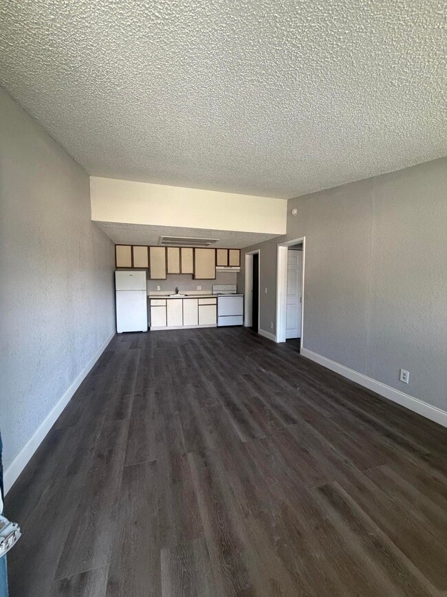 5063 Elmhurst Rd Unit 2