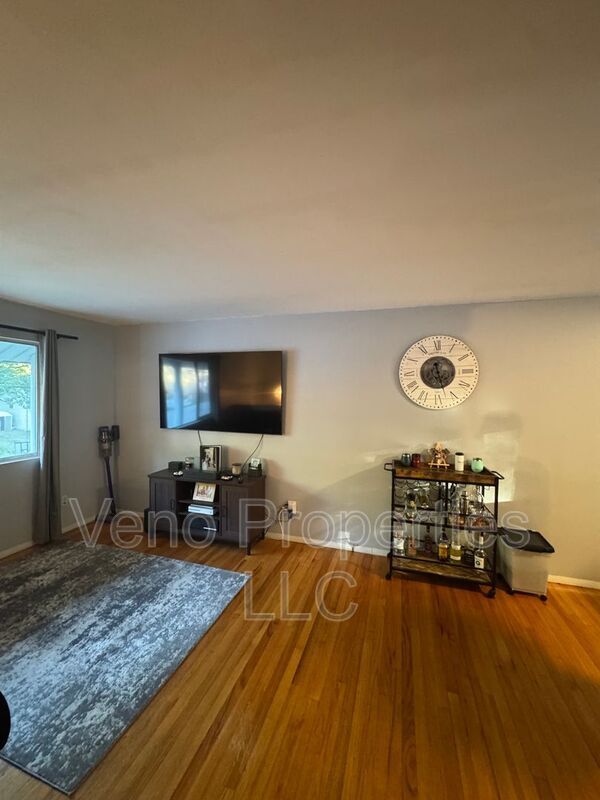 Photo - 13 Orenda Spring Dr
